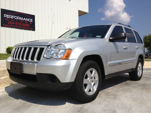 2010 Jeep Grand Cherokee Sedan 4dr