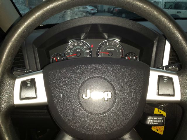 2010 Jeep Grand Cherokee Base W/nav.sys