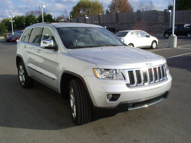 2011 Jeep Grand Cherokee SLT 25