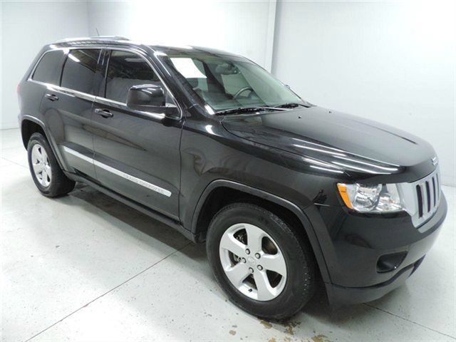 2011 Jeep Grand Cherokee Sedan 4dr