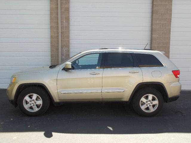 2011 Jeep Grand Cherokee Base W/nav.sys