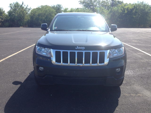 2011 Jeep Grand Cherokee Sedan 4dr