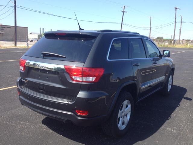 2011 Jeep Grand Cherokee Sedan 4dr