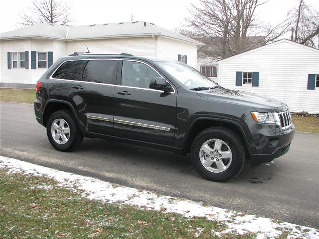 2011 Jeep Grand Cherokee LS