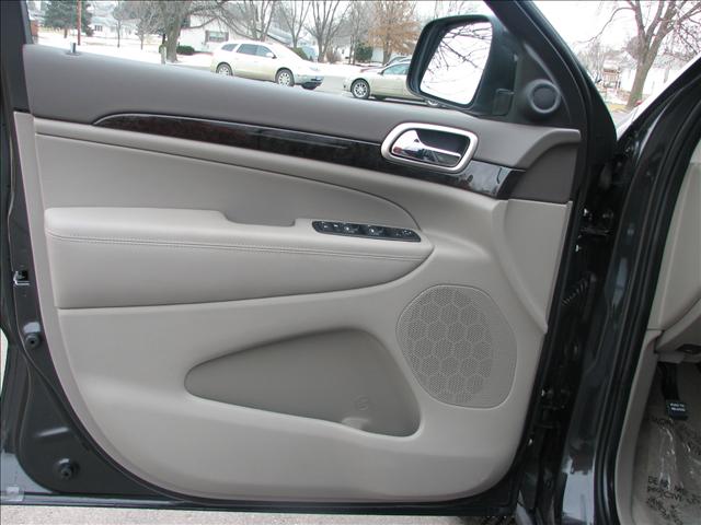 2011 Jeep Grand Cherokee LS