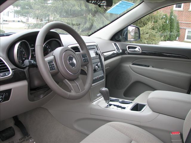 2011 Jeep Grand Cherokee LS