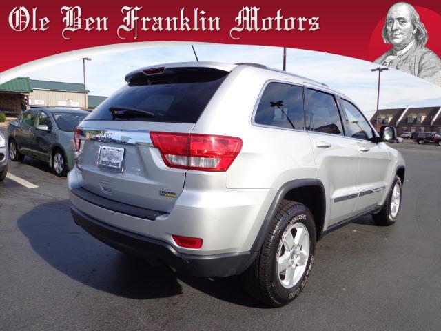 2011 Jeep Grand Cherokee LS