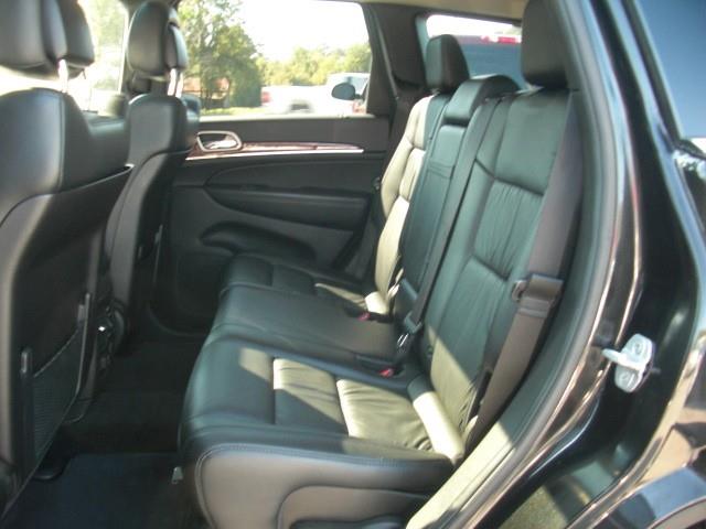 2011 Jeep Grand Cherokee SLT 25