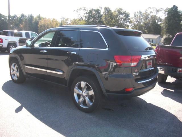2011 Jeep Grand Cherokee SLT 25