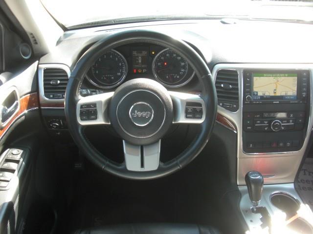 2011 Jeep Grand Cherokee SLT 25