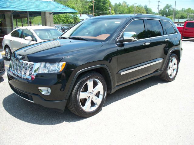 2011 Jeep Grand Cherokee 2.4i Sedan