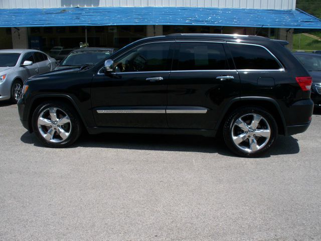 2011 Jeep Grand Cherokee 2.4i Sedan