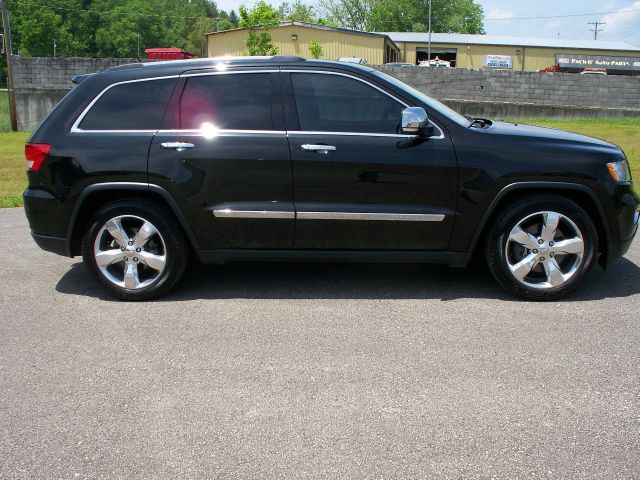2011 Jeep Grand Cherokee 2.4i Sedan