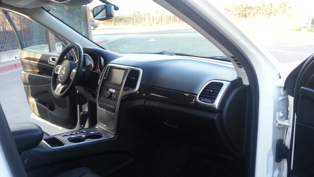 2012 Jeep Grand Cherokee Sedan 4dr