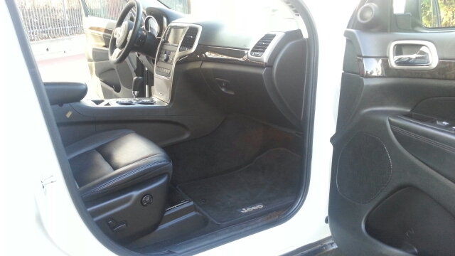 2012 Jeep Grand Cherokee Sedan 4dr