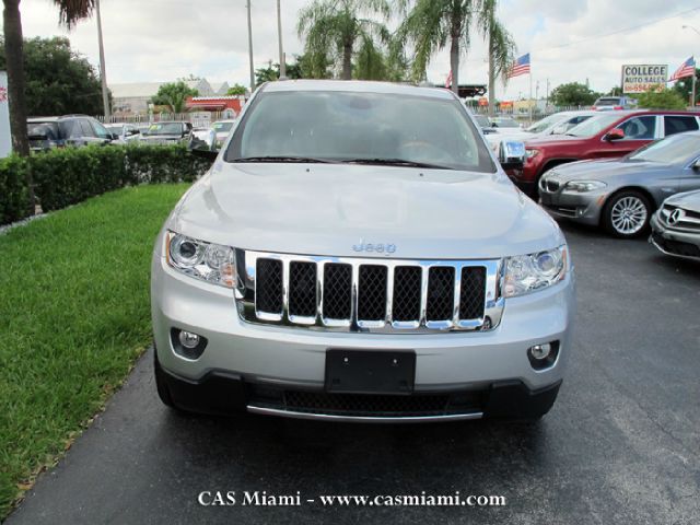 2012 Jeep Grand Cherokee 2.4i Sedan
