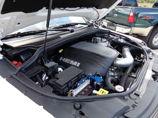 2013 Jeep Grand Cherokee CREW CAB RTL W/leather