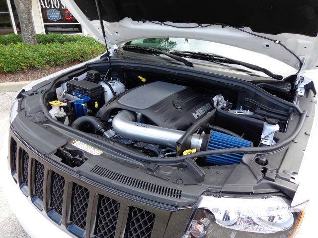 2013 Jeep Grand Cherokee CREW CAB RTL W/leather