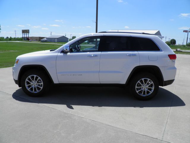 2014 Jeep Grand Cherokee Super