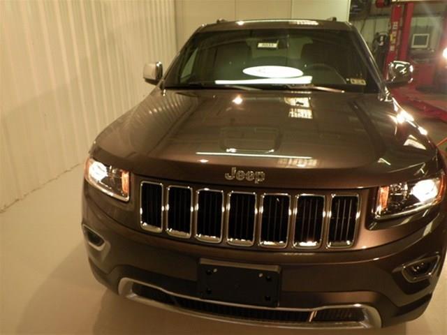 2014 Jeep Grand Cherokee SLT 25