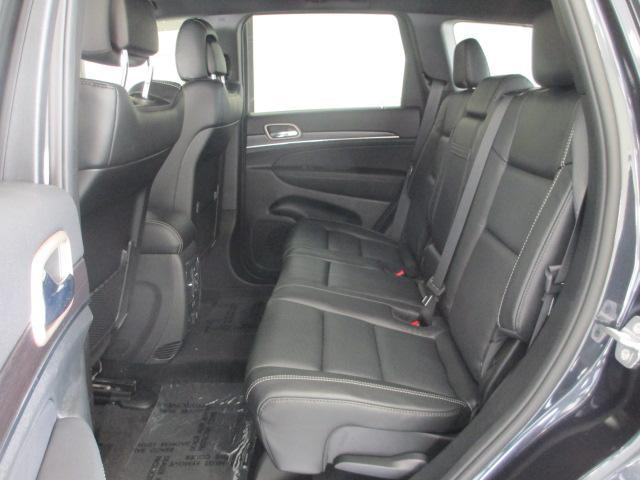 2014 Jeep Grand Cherokee SLT 25