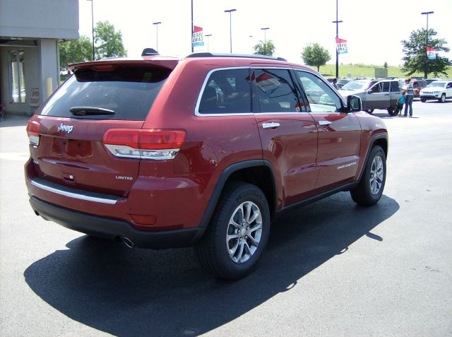 2014 Jeep Grand Cherokee Super