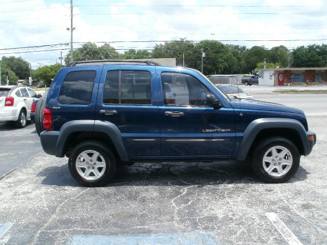 2002 Jeep Liberty 2WD Ext Cab Manual