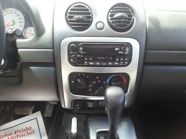 2002 Jeep Liberty SLT 25