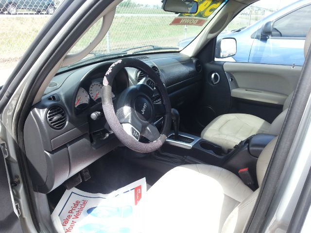 2002 Jeep Liberty SLT 25