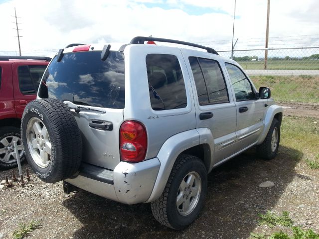 2002 Jeep Liberty SLT 25