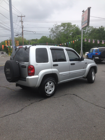 2002 Jeep Liberty SLT 25