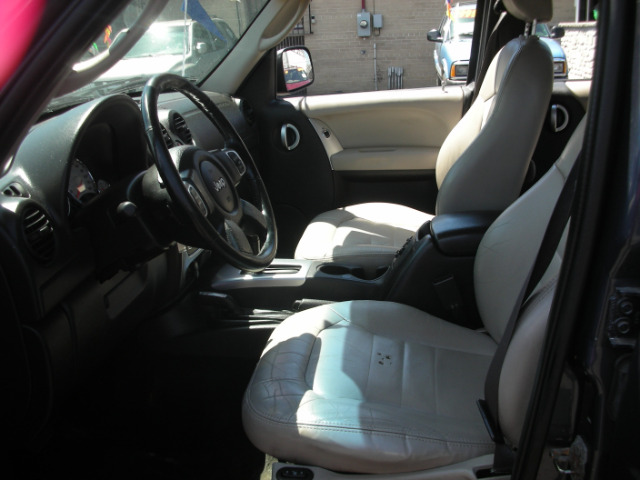 2002 Jeep Liberty Super