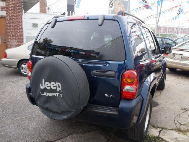 2003 Jeep Liberty SLT 25