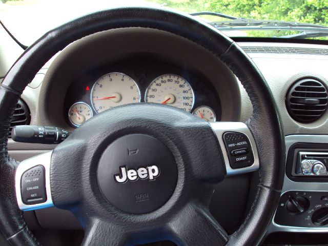 2003 Jeep Liberty Super
