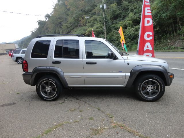 2003 Jeep Liberty 2.8 Avant Quattro AWD