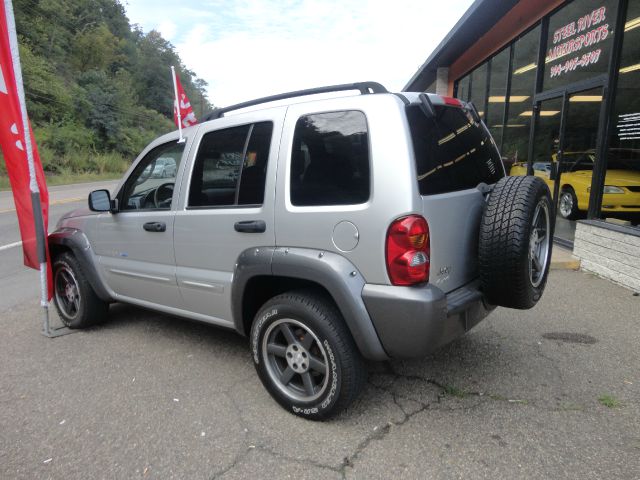 2003 Jeep Liberty 2.8 Avant Quattro AWD