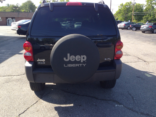 2003 Jeep Liberty Unknown