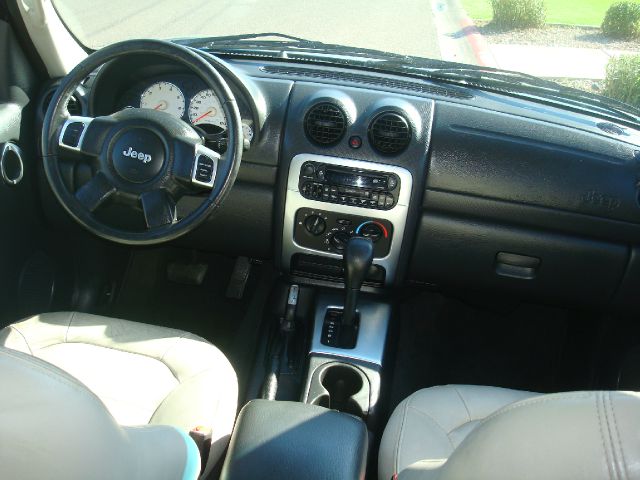 2003 Jeep Liberty Super