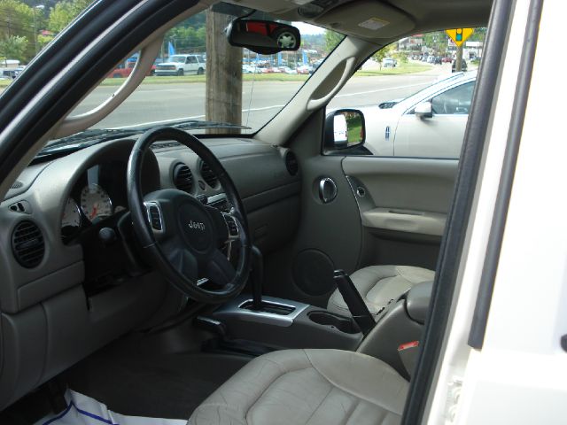 2003 Jeep Liberty Super