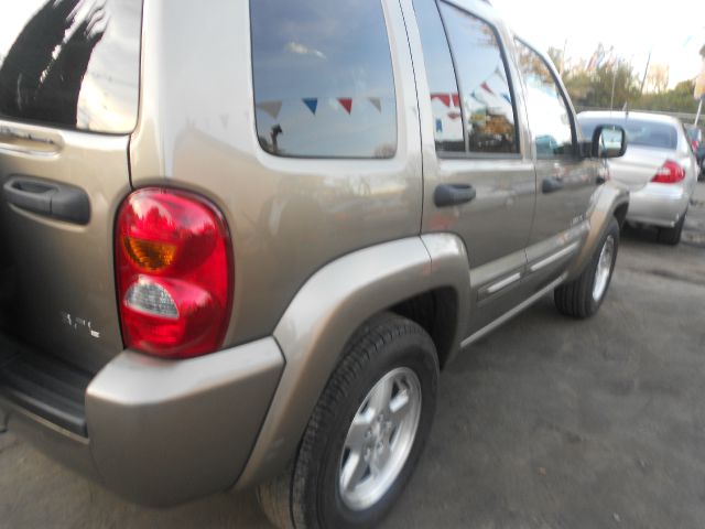 2003 Jeep Liberty Super