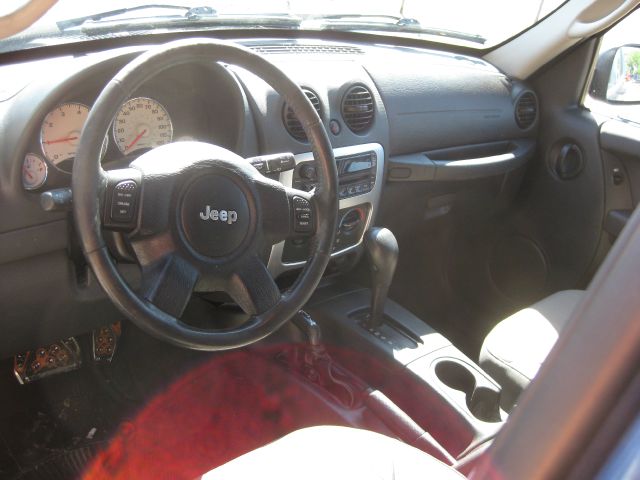 2004 Jeep Liberty AWD Ultimate