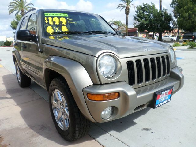 2004 Jeep Liberty SLT 25
