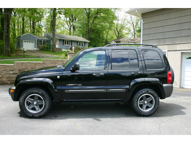 2004 Jeep Liberty AWD Ultimate