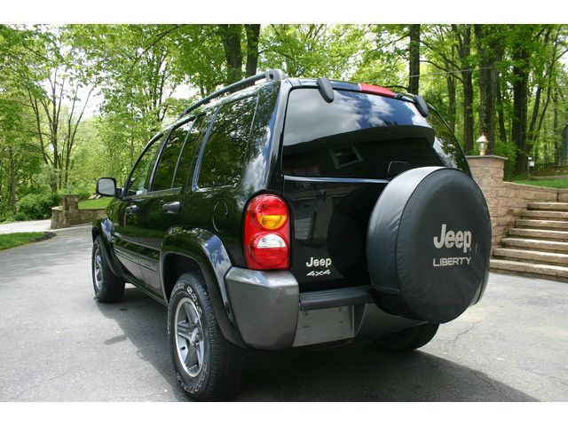 2004 Jeep Liberty AWD Ultimate