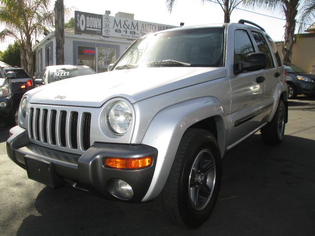 2004 Jeep Liberty 4-door 2WD
