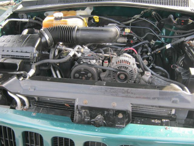 2004 Jeep Liberty Super