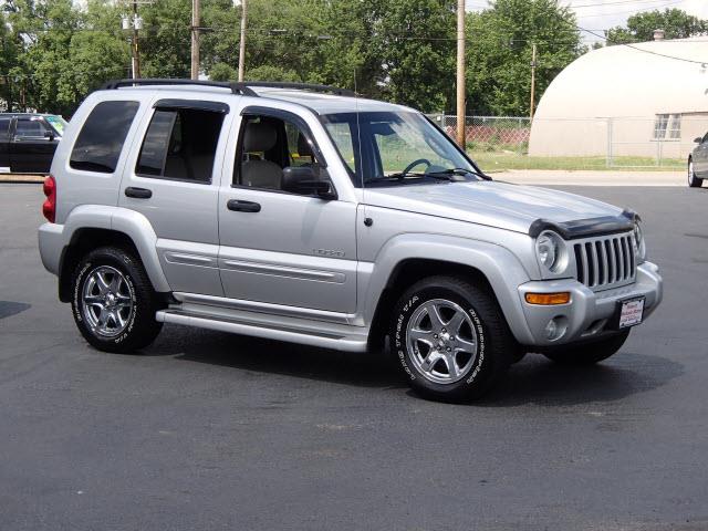 2004 Jeep Liberty SLT 25