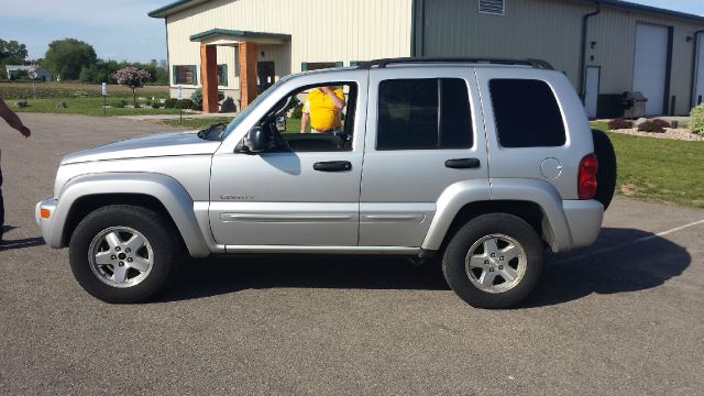 2004 Jeep Liberty C1500 Scottsdale
