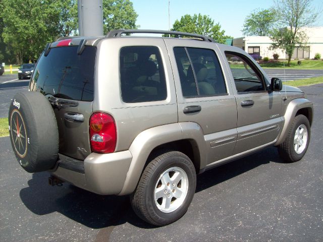 2004 Jeep Liberty SLT 25