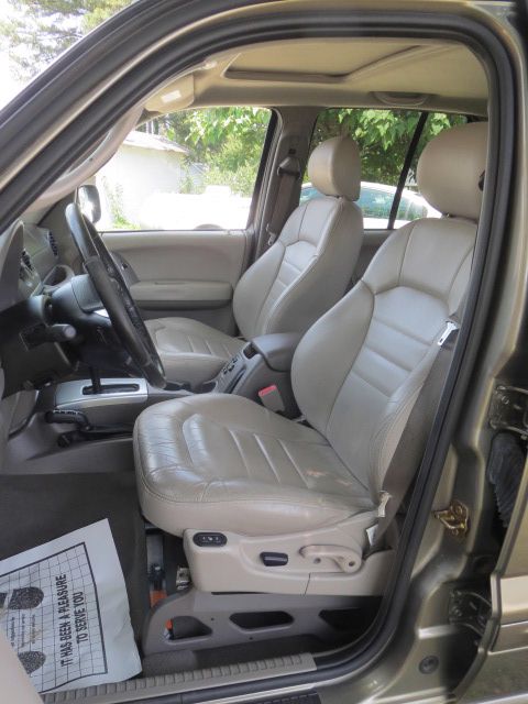 2004 Jeep Liberty Super